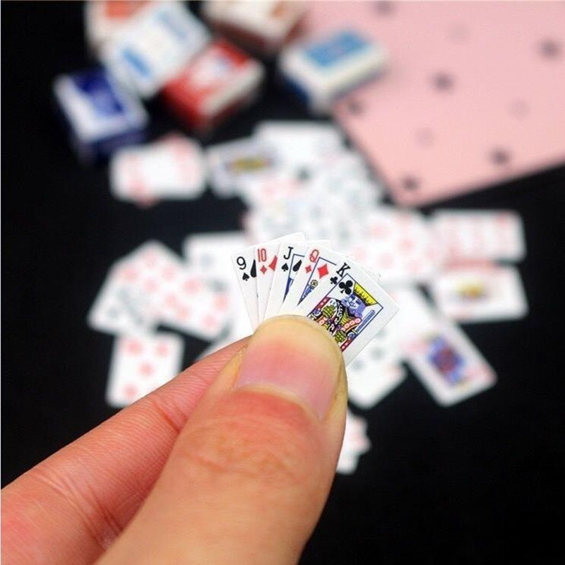 1 Set Kartu Bermain Poker Mini - Prank Toys ulasan dan harga