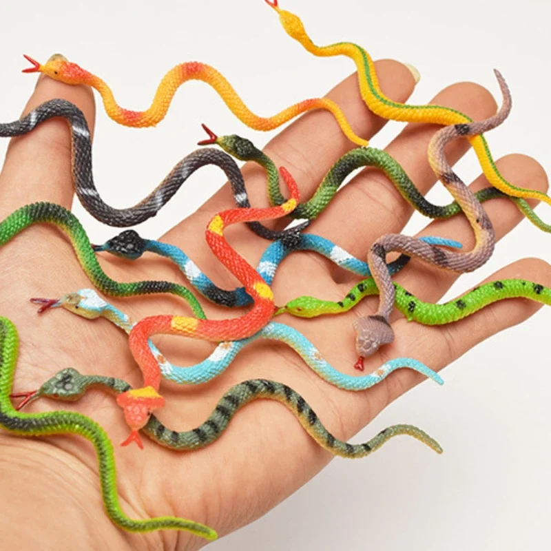 12 buah mainan simulasi tinggi - Prank Toys ulasan dan harga